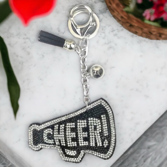 Brand New Sparkly "CHEER" Key Chain - Perfect for Cheerleaders! Bag Charm - Picture 8 of 8